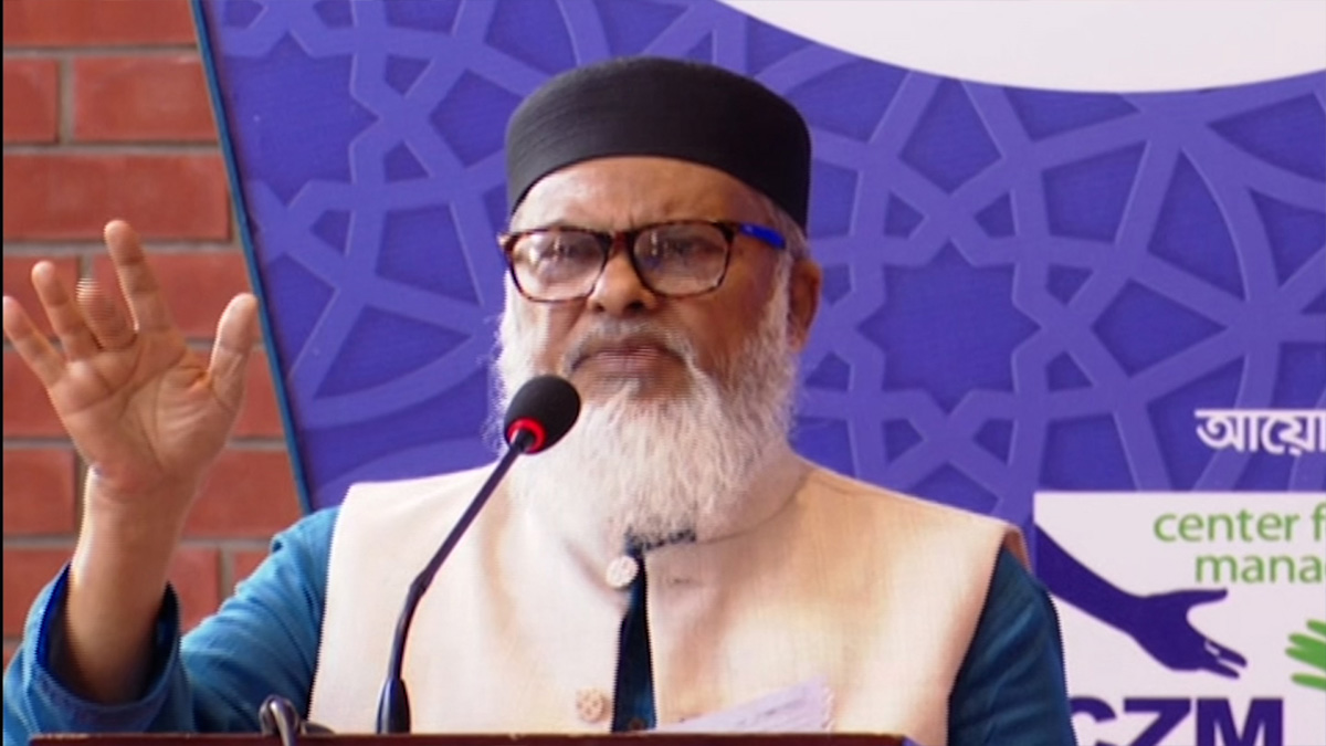 হজের সময় বিমান ভাড়া কমাতে কাজ করবে মন্ত্রণালয়: ধর্ম উপদেষ্টা