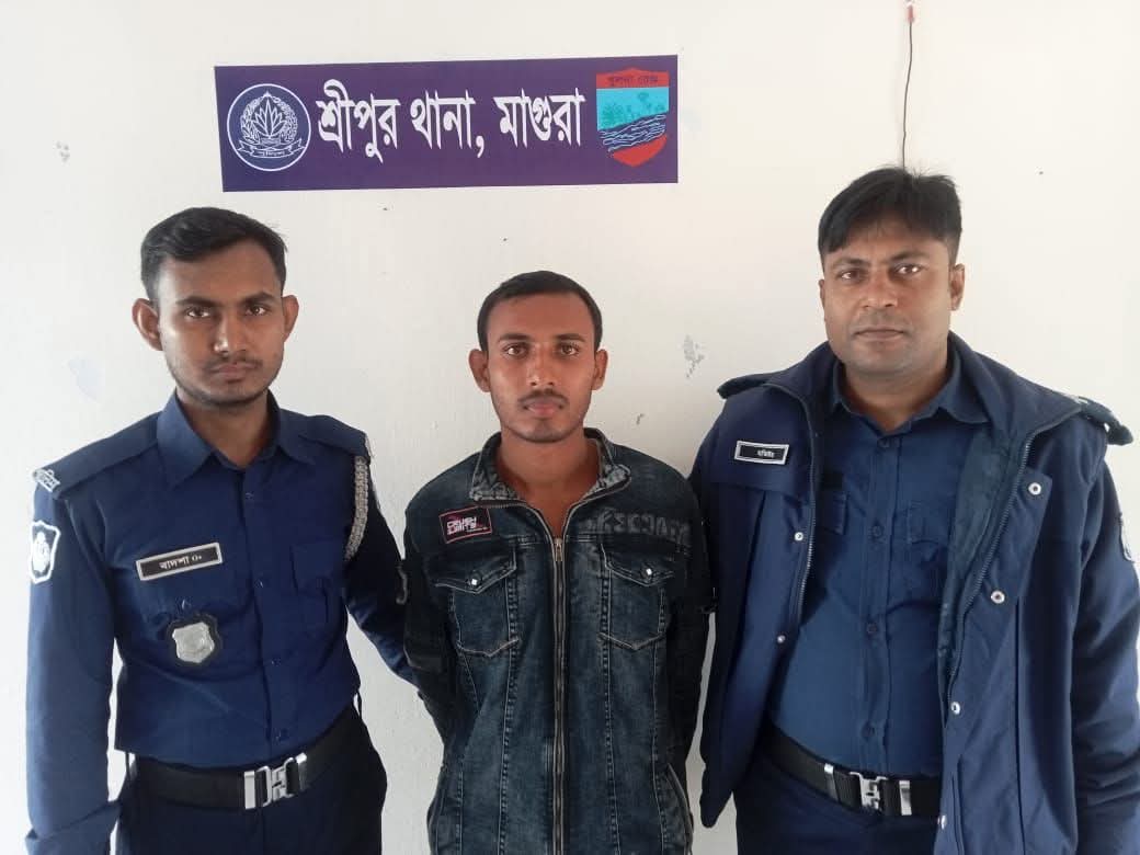 শ্রীপুরে পুলিশের মাদকবিরোধী অভিযানে ১০০ গ্রাম গাঁজাসহ যুবক আটক