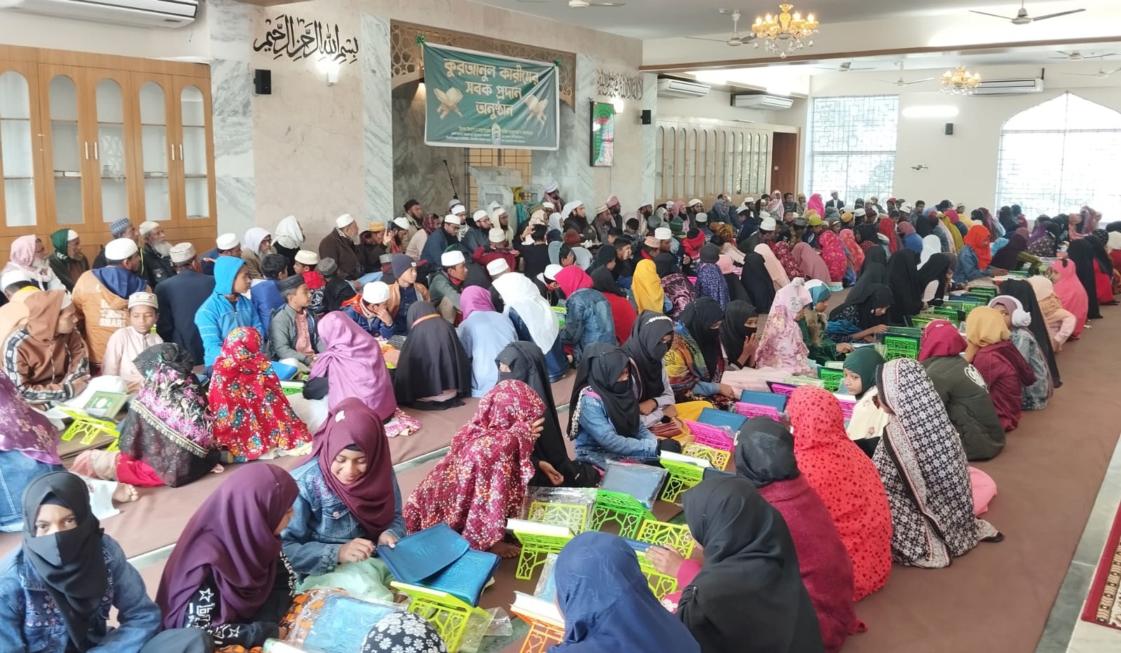 মাগুরায় ৩৬ মক্তবের ২৭০ শিশুকে কুরআন শিক্ষার প্রথম সবক প্রদান